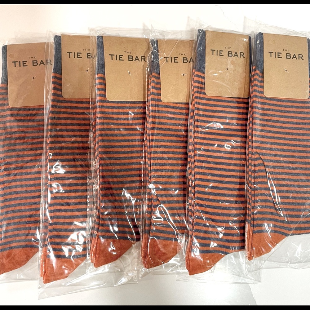 The Tie Bar Thin Striped Orange Dress Socks